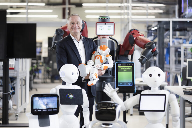 04.11.2025: Einblick in das Projekt ‚FORSocialRobots‘ im FAU Magazin 2025