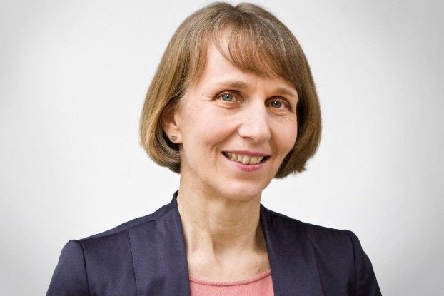 01.10.2025: Neue Mitarbeiterin am Lehrstuhl FAPS | Petra Schmitt