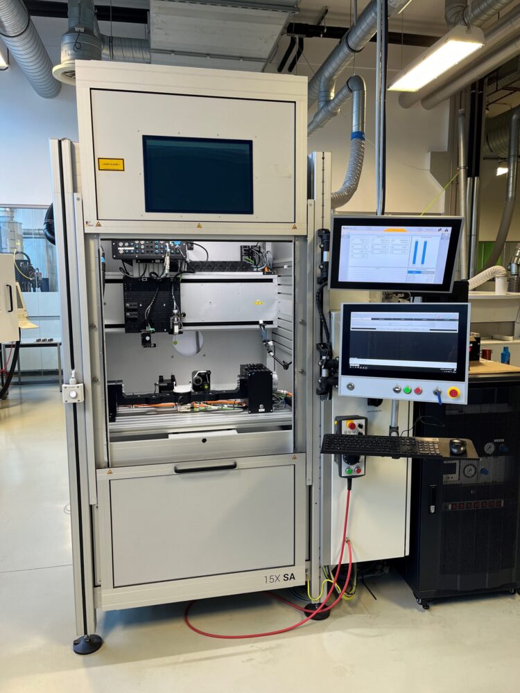 30.01.2025: Neue additive Drahtverlege-Anlage von KRONOS Mechatronics