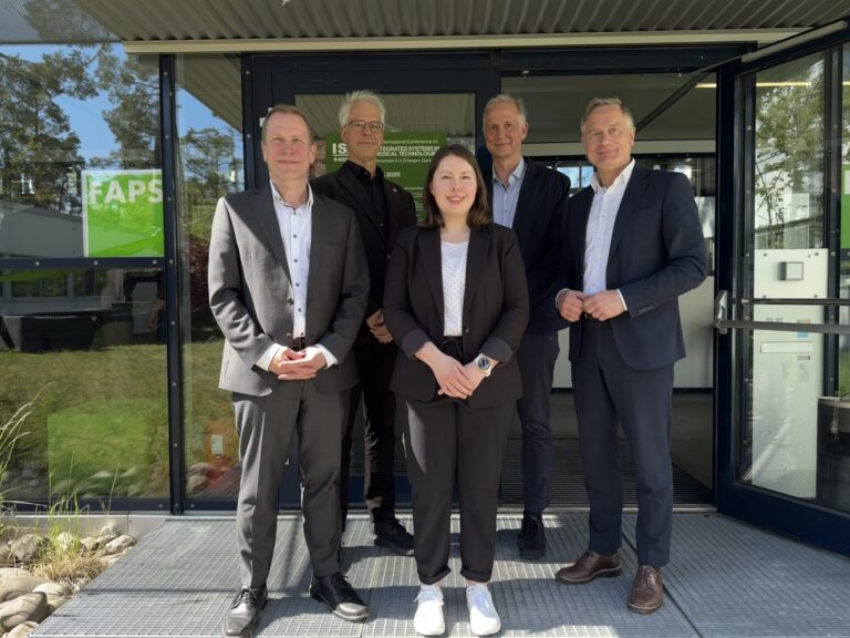 28.04.2026: Elisabeth Benke schließt Promotion erfolgreich ab