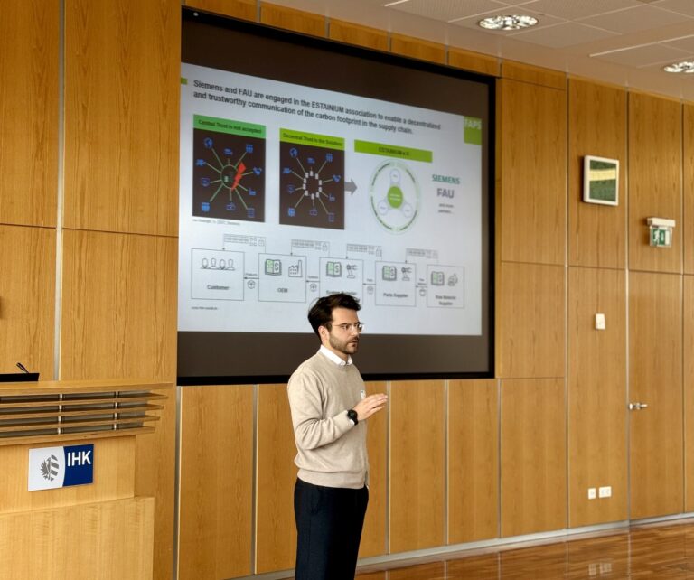 16.04.2024: Lehrstuhl FAPS beim IHK-AnwenderClub „Digitale Produktion“ vertreten
