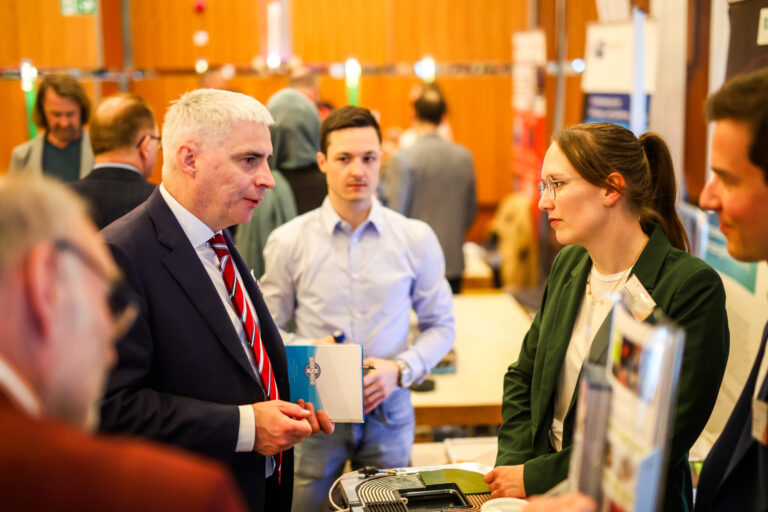 02.04.2025: FAPS im BR24-Beitrag zur Zukunftswerkstatt Automotive 2025 vertreten