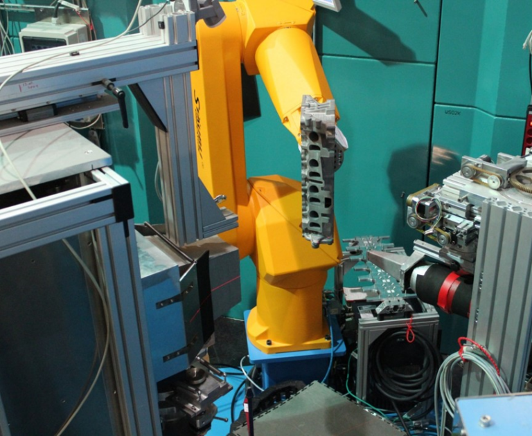 RAPtOr – Hochgenaue, robotergestützte Probenpositionierung bei der Neutronendiffraktometrie