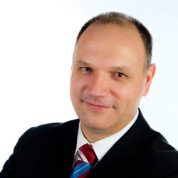 01.10.2013: Stefan Slama als Professor für Supply Chain Management an die Hochschule Ansbach berufen